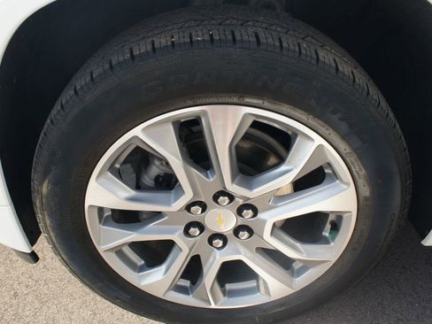 Used 2021 Chevrolet Traverse Premier image 29