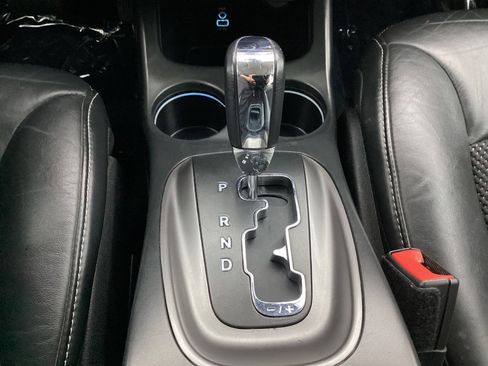 Used 2019 Dodge Journey Crossroad w/ Popular Equipment Group AWD/4WD image 36
