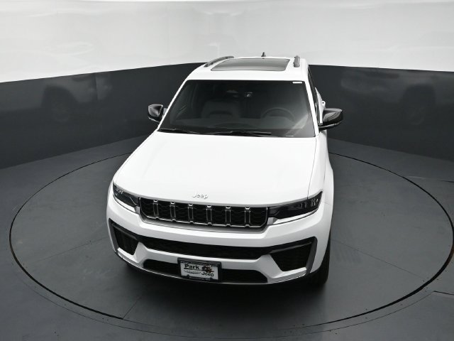 New 2027 Jeep Grand Cherokee Limited AWD/4WD image 13