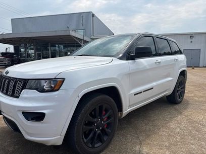 Used 2019 Jeep Grand Cherokee Altitude