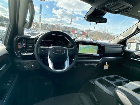 New 2026 GMC Sierra 1500 Elevation image 22