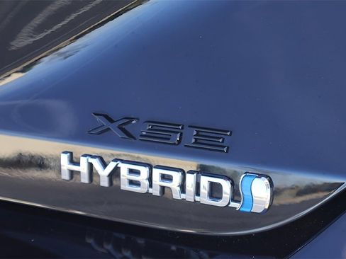 Used 2019 Toyota Avalon XSE image 24