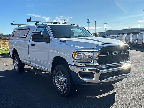 New 2024 RAM 2500 Tradesman w/ Chrome Appearance Group image 4