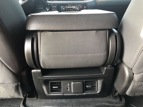 Used 2022 Chevrolet Silverado 1500 LT w/ Protection Package AWD/4WD image 16
