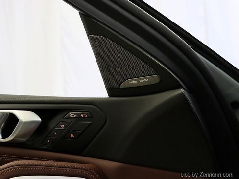 Used 2026 BMW X6 xDrive40i w/ Climate Comfort Package image 26