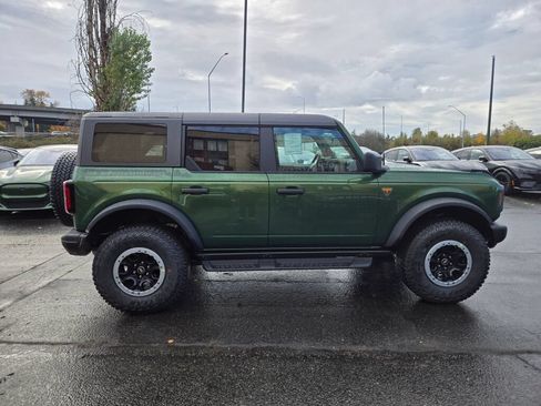 New 2025 Ford Bronco Badlands w/ Sasquatch Package AWD/4WD image 4