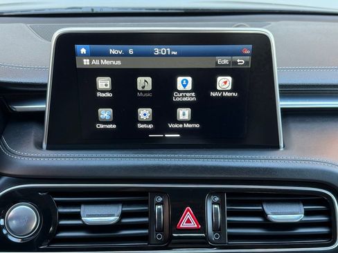 Used 2020 Genesis G70 2.0T w/ Prestige Package image 38