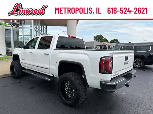 Used 2017 GMC Sierra 1500 SLT w/ SLT Premium Package AWD/4WD image 4