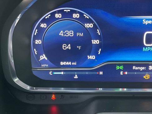 Used 2023 Chevrolet Suburban Premier w/ Advanced Technology Package image 26