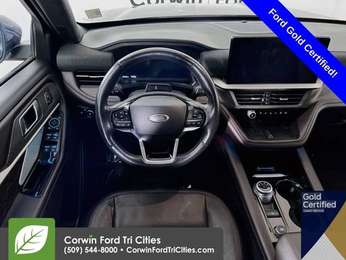 Used 2025 Ford Explorer Platinum w/ LUX Leather Package AWD/4WD image 29