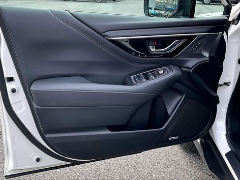 Used 2024 Subaru Outback Limited image 22