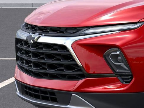 New 2025 Chevrolet Blazer LT w/ LPO, Floor Liner Package AWD/4WD image 13