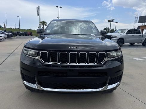 New 2026 Jeep Grand Cherokee L Laredo RWD image 2