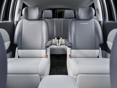 New 2026 Hyundai Ioniq 9 Limited image 12