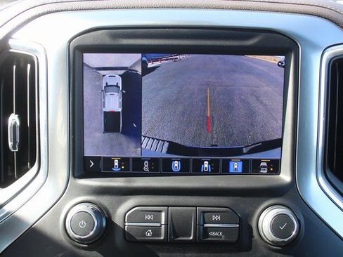 Used 2022 Chevrolet Silverado 2500 LTZ w/ LTZ Premium Package image 36