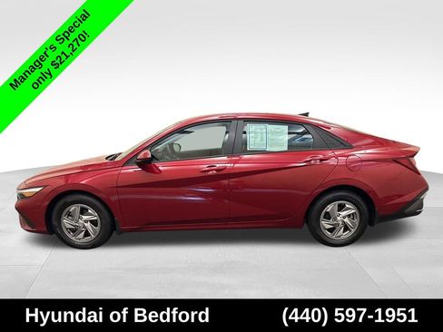 Certified 2026 Hyundai Elantra SE FWD image 9