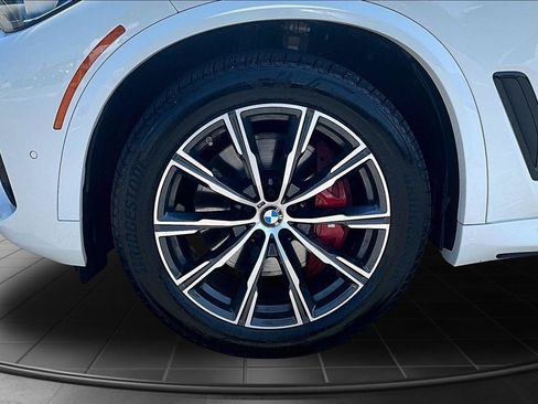 Used 2023 BMW X5 xDrive40i w/ M Sport Package AWD/4WD image 34