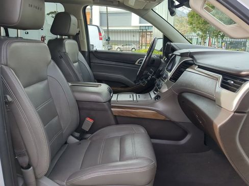 Used 2020 GMC Yukon XL Denali w/ Open Road Package RWD image 31