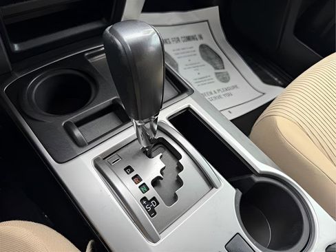 Used 2018 Toyota 4Runner SR5 image 41