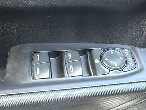 Used 2021 Chevrolet Silverado 1500 Custom RWD image 19
