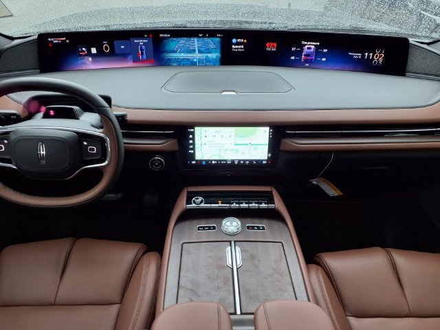New 2026 Lincoln Navigator Reserve AWD/4WD image 10