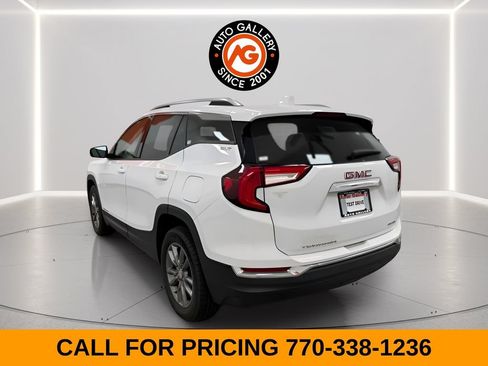 Used 2022 GMC Terrain SLT AWD/4WD image 5