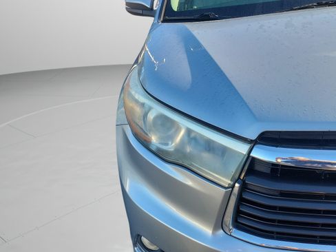 Used 2015 Toyota Highlander Limited Platinum AWD/4WD image 13