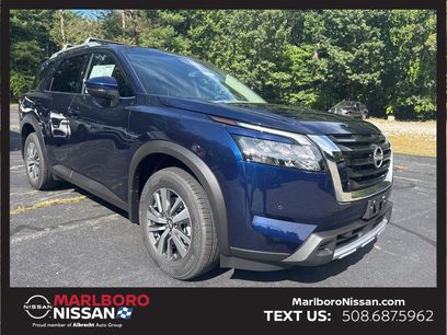 New 2025 Nissan Pathfinder SL