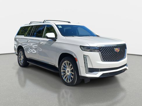 Used 2021 Cadillac Escalade ESV Premium Luxury image 3