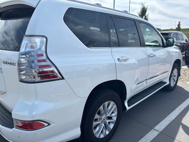 Used 2017 Lexus GX 460 AWD/4WD image 5