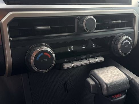 Used 2025 Toyota Tacoma TRD Sport RWD image 14