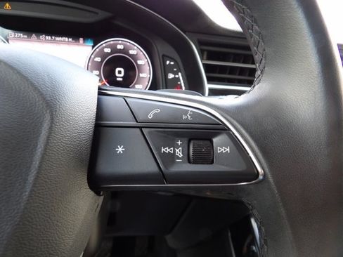Used 2023 Audi Q7 3.0T Premium Plus AWD/4WD image 19