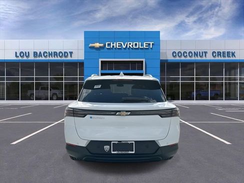 Used 2026 Chevrolet Equinox EV LT image 7