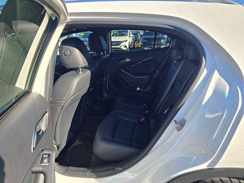 Used 2020 Mercedes-Benz GLA 250 4MATIC image 18