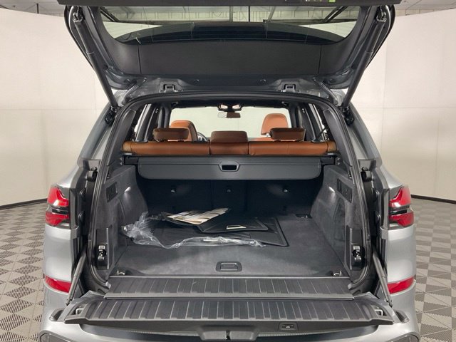 Certified 2026 BMW X5 xDrive40i w/ M Sport Package AWD/4WD image 33