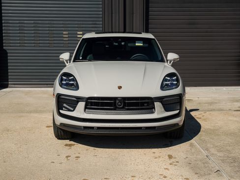 New 2026 Porsche Macan S image 6