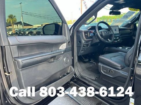 Used 2023 Ford Expedition Limited AWD/4WD image 4