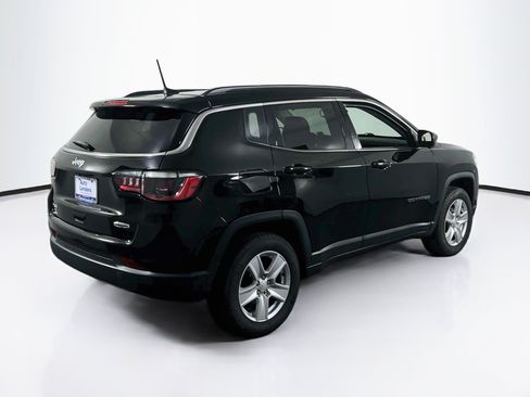 Used 2022 Jeep Compass Latitude w/ Convenience Group AWD/4WD image 5
