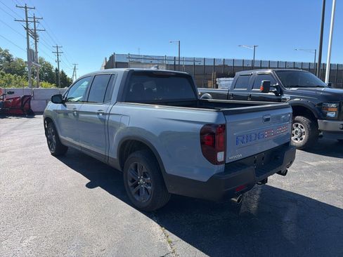 Used 2024 Honda Ridgeline Sport image 4