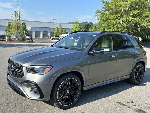 New 2025 Mercedes-Benz GLE 450 4MATIC image 4