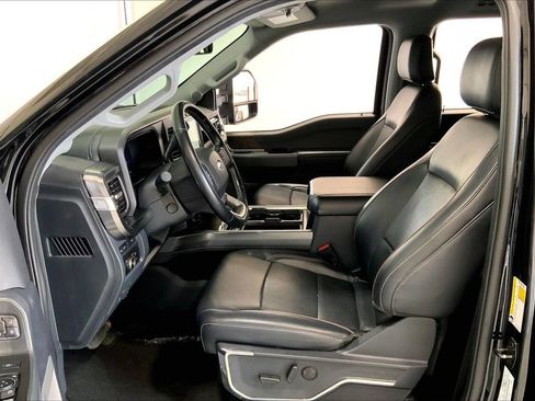 Used 2023 Ford F250 Lariat w/ Sport Appearance Package AWD/4WD image 15