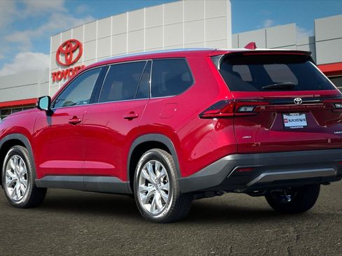 Certified 2026 Toyota Grand Highlander AWD image 5