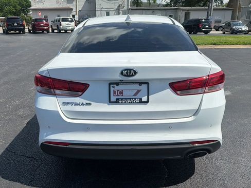 Used 2018 Kia Optima LX FWD image 6