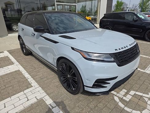 Used 2024 Land Rover Range Rover Velar Dynamic SE image 3