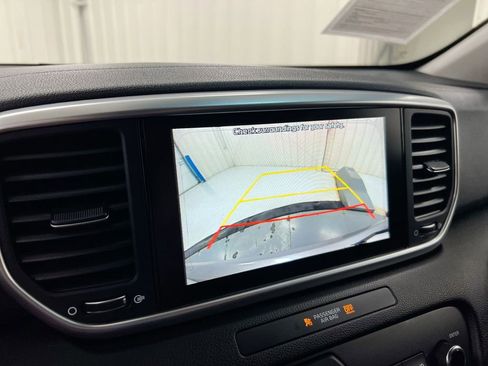 Used 2020 Kia Sportage LX FWD image 15