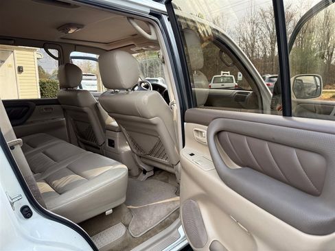 Used 1998 Toyota Land Cruiser image 18
