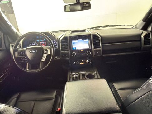 Used 2019 Ford Expedition Max XLT w/ Equipment Group 201A AWD/4WD image 27