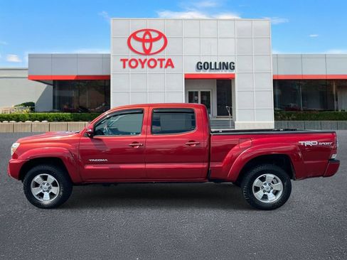 Used 2014 Toyota Tacoma 4x4 Double Cab w/ TRD Sport Package image 2
