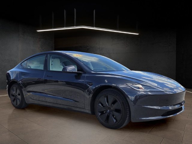 Used 2025 Tesla Model 3 Long Range RWD image 1