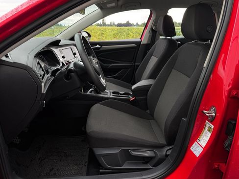 Used 2021 Volkswagen Jetta S w/ Driver Assistance Package FWD image 9